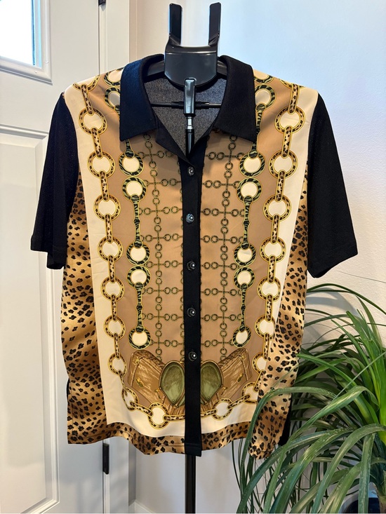 None Tops - Women’s Beige Chain-Print Button Front Blouse